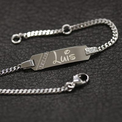 ID-Band-Gravur-Luis-1500Pix-SQ